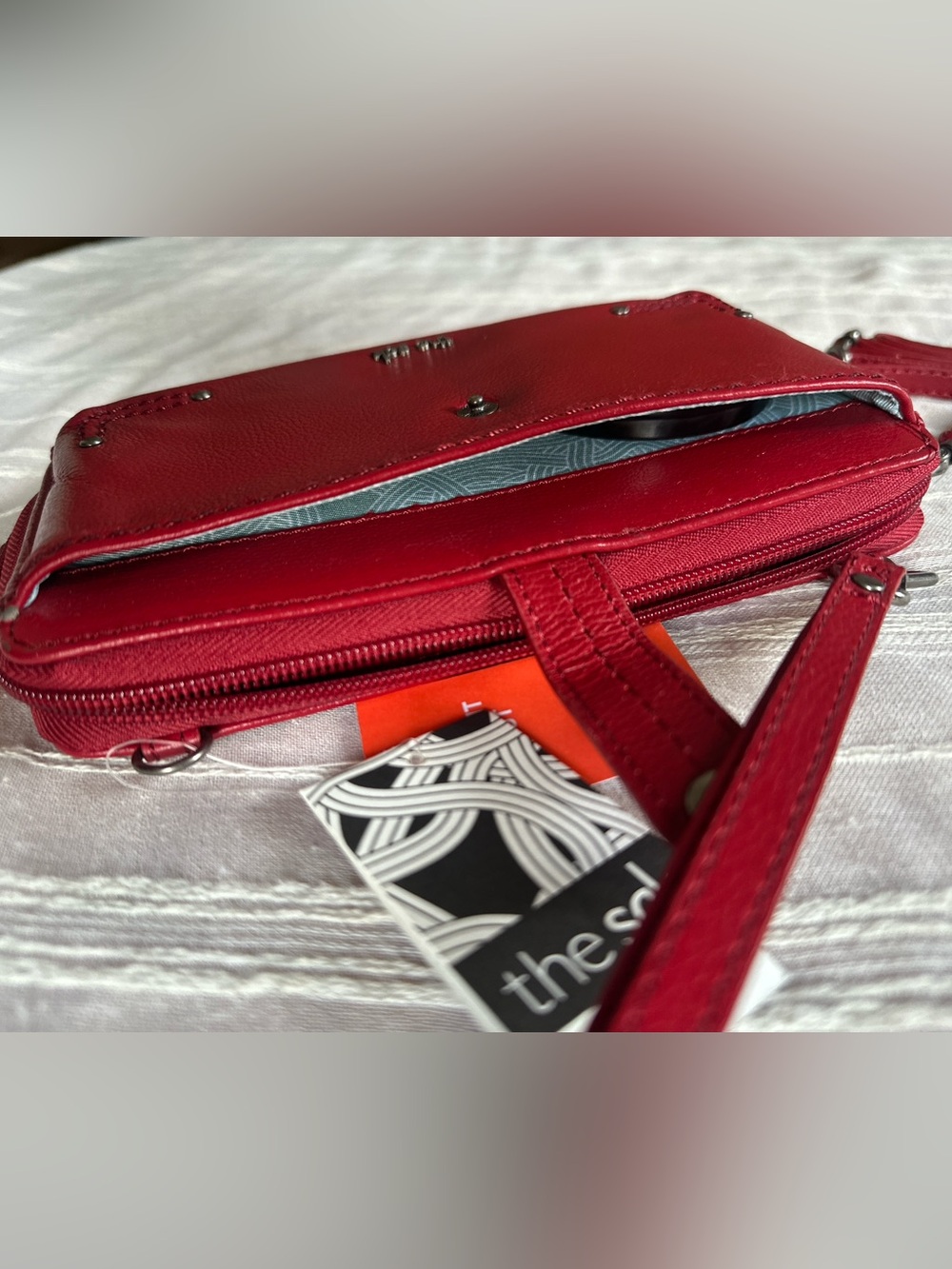 The Sak Iris Large Leather Smartphone Crossbody Wallet/Organizer in Scarlet Red - Picture 3 of 12